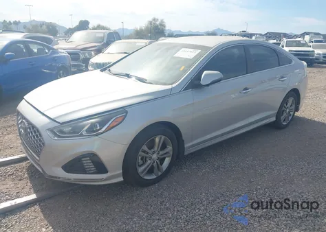 2019 Hyundai Sonata Sel z USA, uszkodzony, nr VIN 5NPE34AF0KH805798